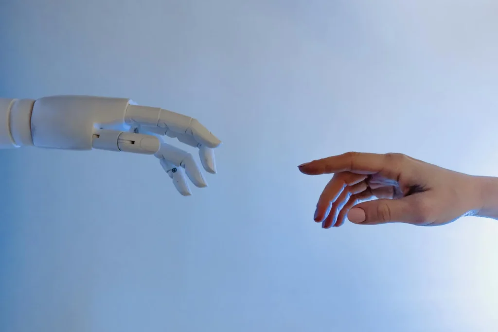 KI-Agent und Chatbot für Kundenservice – Zusammenspiel von Mensch und Künstlicher Intelligenz
